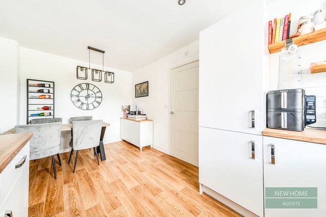 23, Brooke Lane, Rugby photo 4