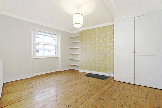 Flat for sale in Hereford Road, London