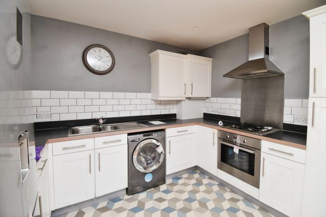 14, Little Cottage Place, London photo 2