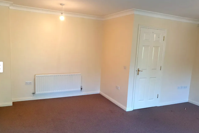 9, Stirling Close, Sidcup photo 3