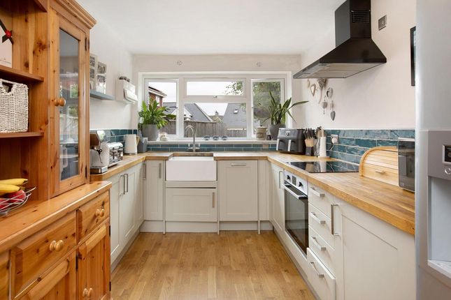 16 Pine Tree Close, Dawlish photo 2