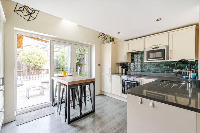 3 Dawes Court,, High Street, Esher photo 4