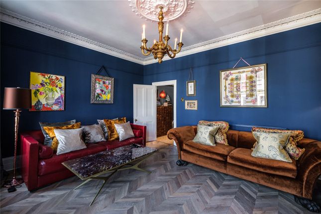 Terraced house for sale in Albion Road, Stoke Newington