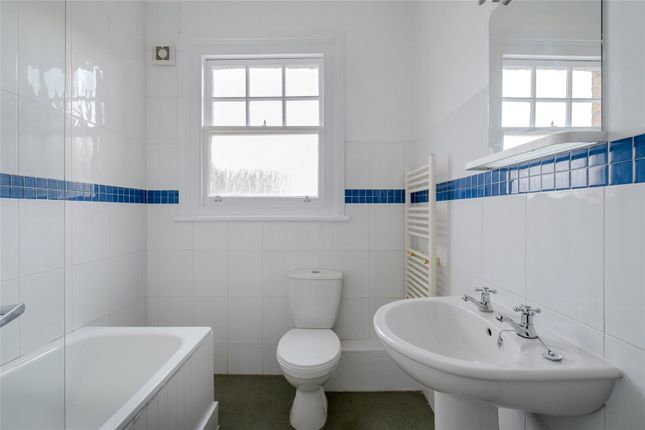 Flat 2, 76a, Streatham High Road, Lambeth photo 4