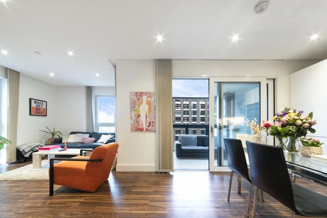 Flat for sale in Wiverton Tower, New Drum Street, Aldgate
