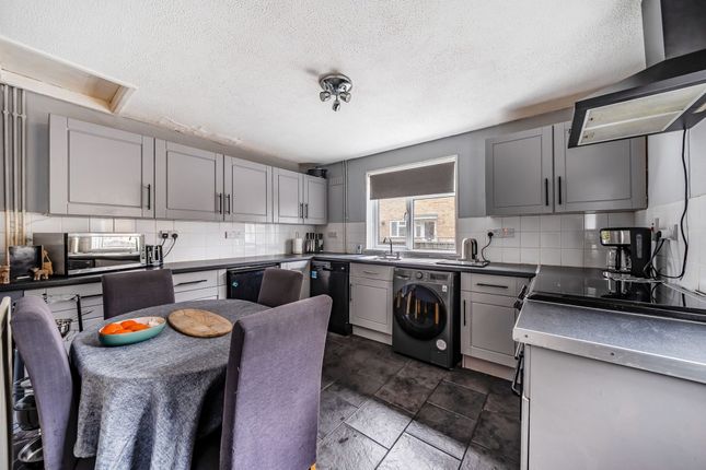 86 Turin Court, Andover photo 3
