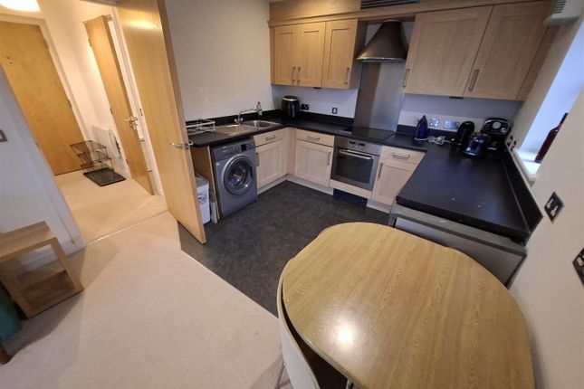 21, Smith Road, Cardiff photo 2