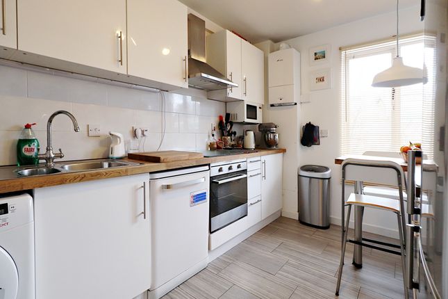 Flat for sale in Andace Park Gardens, Widmore Road, Bromley