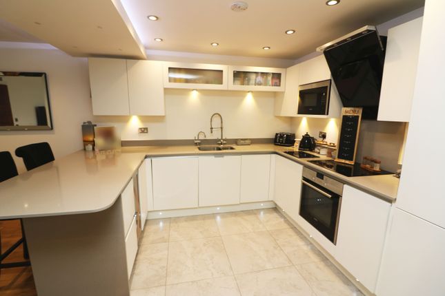 2-bed maisonette on Flat 1, Old Auction House, 70 Guildford Street, Chertsey, £350,000
