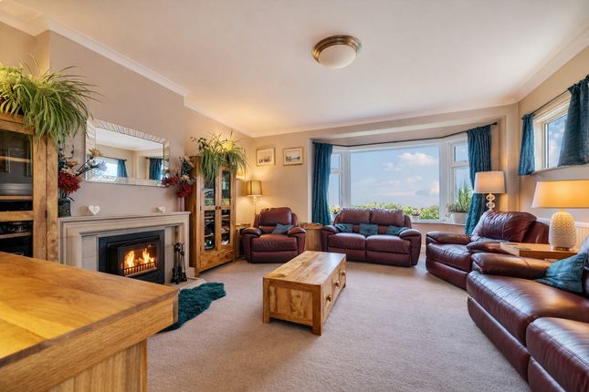 3, Trevone Crescent, St Austell photo 4