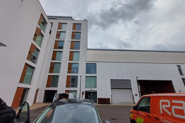 199 Northstand Apartments, Highbury Stadium Square, LONDON photo 2