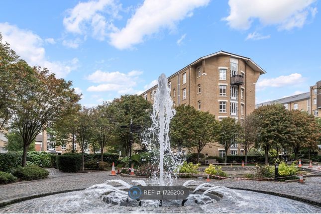 Flat to rent in Park East Building, London