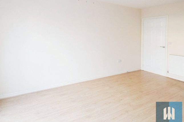 114, Blacker Road, Huddersfield photo 4