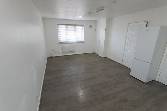 19a, Leyland Drive, Northampton photo 2
