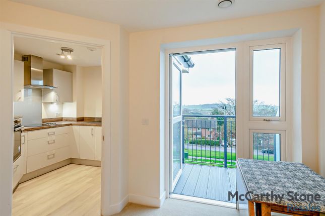 31 The Curlews, Merchant Avenue, Exmouth photo 2