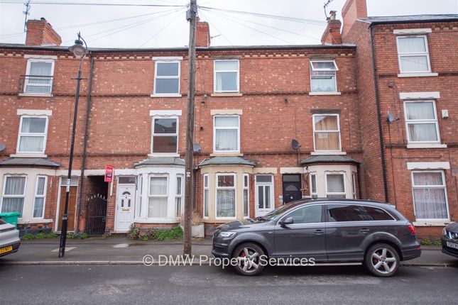 Terraced house to rent in Wilford Crescent West, Nottingham