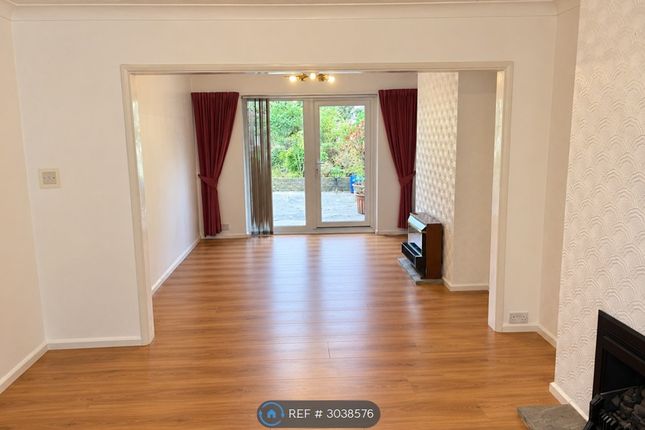 Marlborough Avenue, Kidlington photo 5