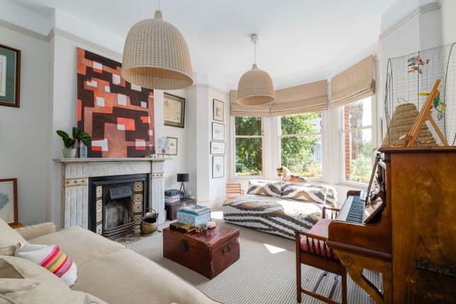 47, Parkholme Road, London photo 2