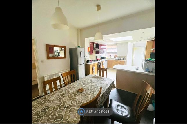 End terrace house to rent in Thornton Hill, Exeter