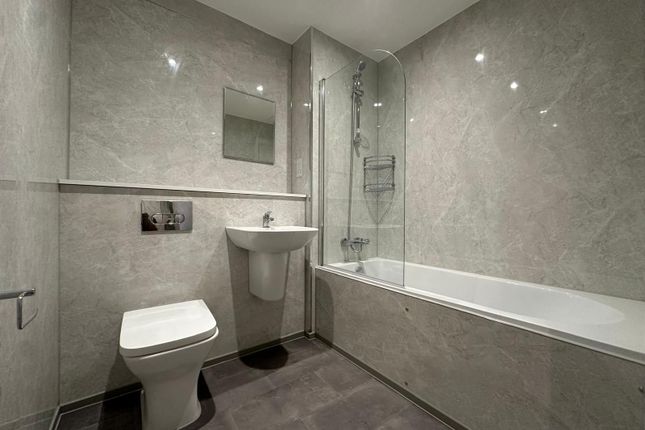 *AD ONLY* Flat E46, Fleet Court Block E, 27 Old Milton Street, Leicester photo 5