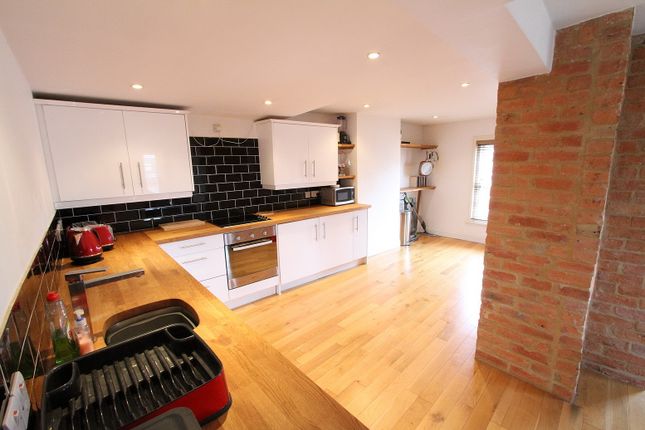 Flat for sale in St. Johns Place, Banbury