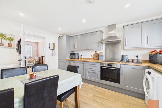 42, Chenoweth Way, Redruth photo 4