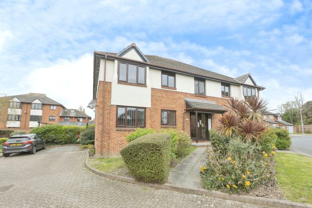 6, Haig Gardens, Kent photo 2