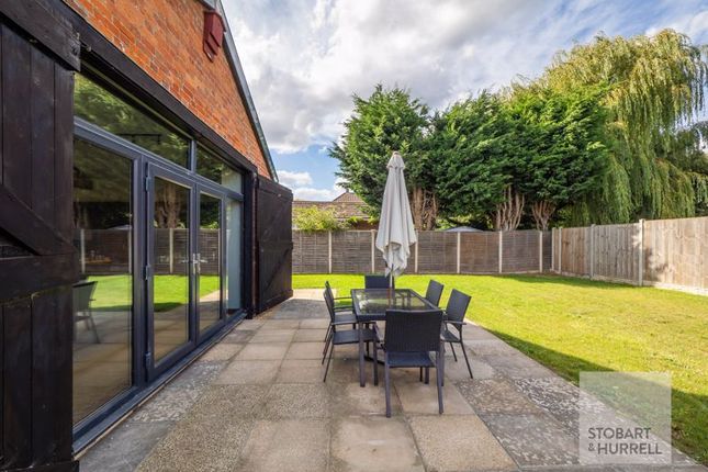 Alfresco Dining