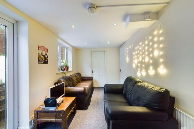 63 The Avenue, Brighton photo 2