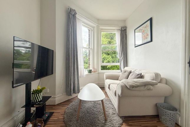 4, Hart Hill Lane, Luton photo 2