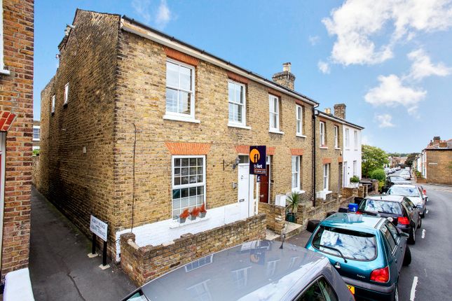 Thumbnail Terraced house to rent in Albert Road, Richmond