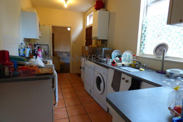 Terraced house to rent in Windermere Street, Leicester