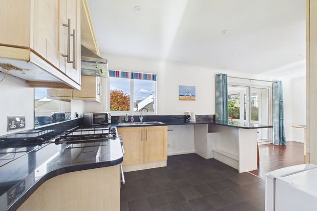 8, Kings Rydon Close, Totnes photo 4
