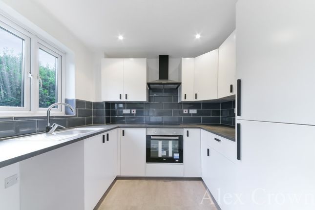 Flat to rent in Fernhead Road, London