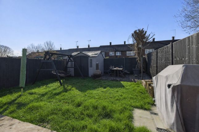 13, Bartelotts Road, Berkshire photo 4