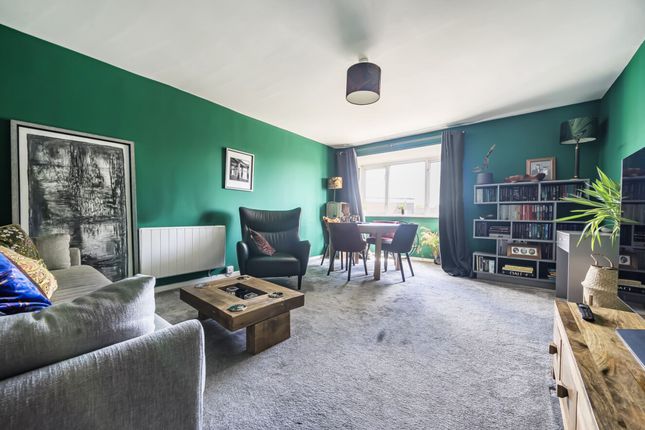 Flat 7, Paulus Court Somerstown, Chichester photo 2