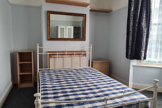 Thumbnail Room to rent in Keyberry Road, Newton Abbot