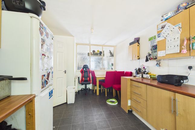 5 Blundell Close, Hull photo 4