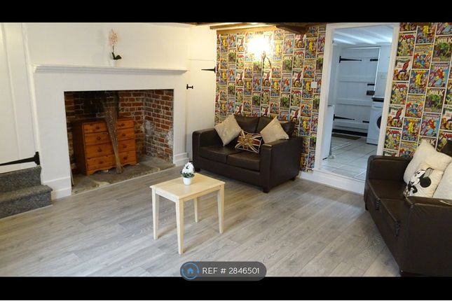 Hawks Lane, Canterbury photo 2