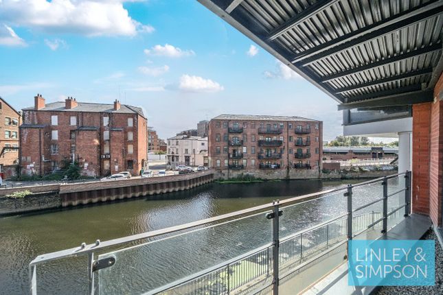 7B, THE QUAYS, 3 CONCORDIA STREET, WEST YORKSHIRE photo 3