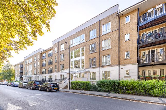 Flat for sale in St George's Way, Peckham