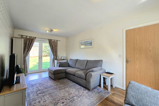 38 Maes Y Piod, Bridgend photo 2