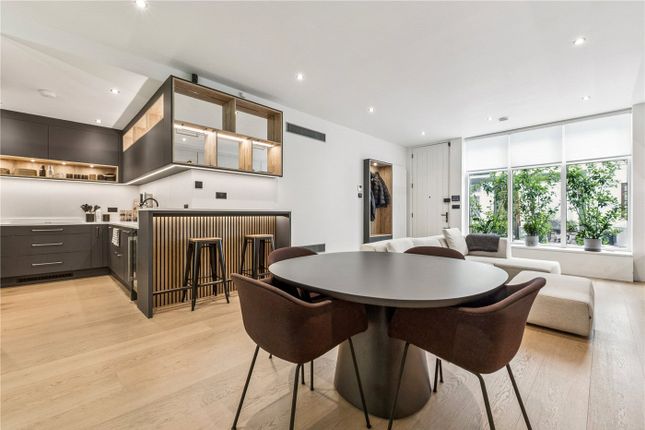 53, Lancaster Mews, London photo 4