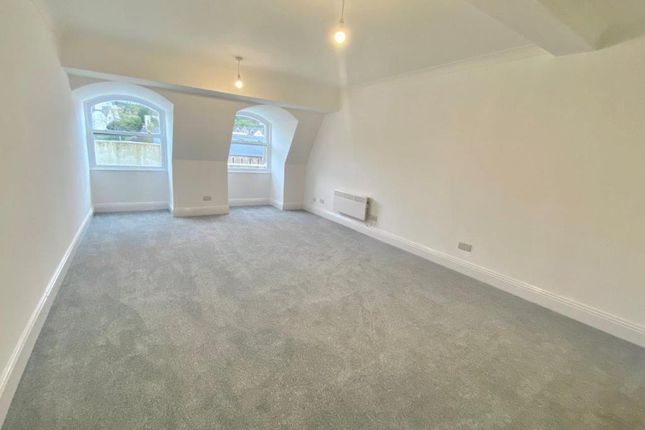 Flat to rent in Ainsley House, Torwood Street, Torquay