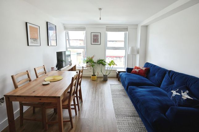 Flat 4, 393, Manchester photo 4