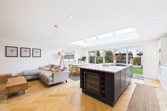 22, Eldon Road, Gloucestershire photo 2