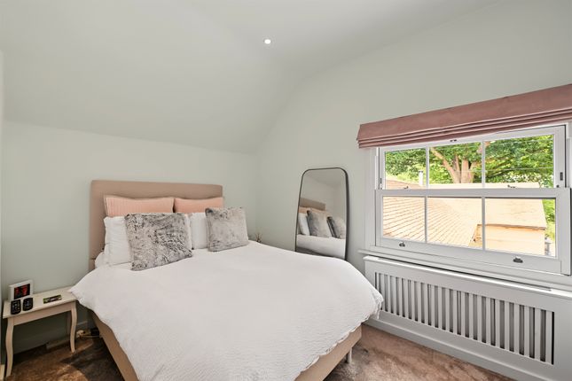 30, Ringshall, BERKHAMSTED photo 4