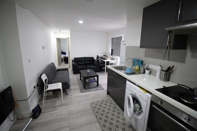 Thumbnail Flat to rent in Minny Street, Cathays, Cardiff