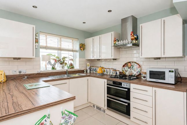 9, Old Common Way, Uckfield photo 4