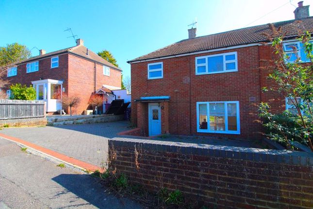 Thumbnail Semi-detached house to rent in Fairfield Way, Hitchin